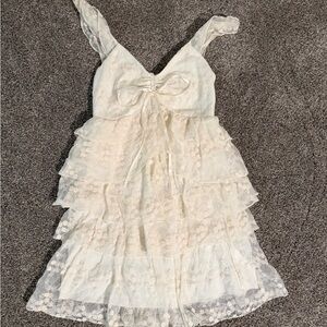 Francesca's Collections Cream Lace Detail Dress